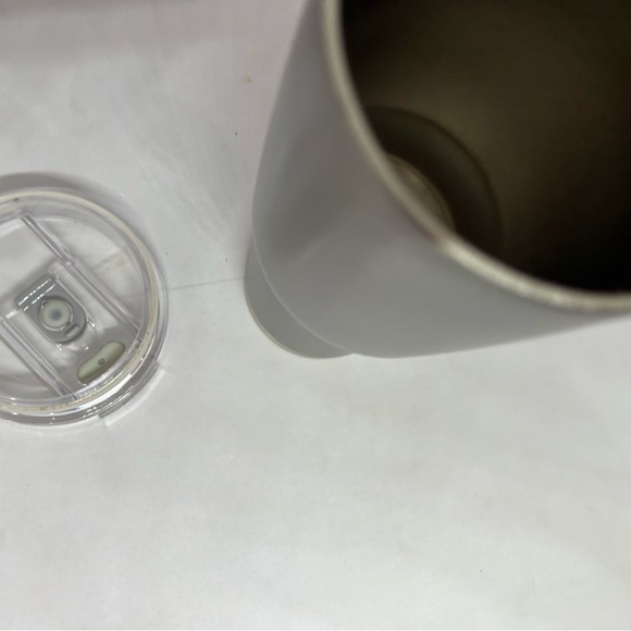 Reduce Cold Temp Gray Stainless Steel Tumbler 24oz - Picture 9 of 12